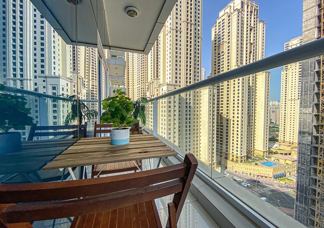 Walk To The Beach Or Enjoy The Amazing View From The Balcony Apartment Dubai Exterior foto